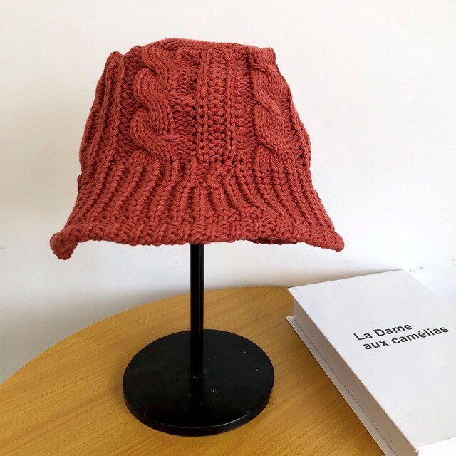 Bob Fourrure au Tricot Rouge