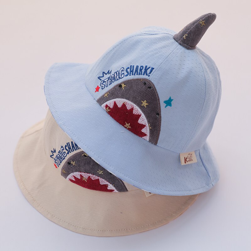 Bob Enfant Requin Cornu